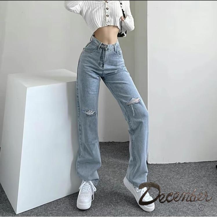 Highwaist Knee Cut Ripped Jeans New Trendy Fashion for Women - Comfortable and Stylish - Fit, Denim